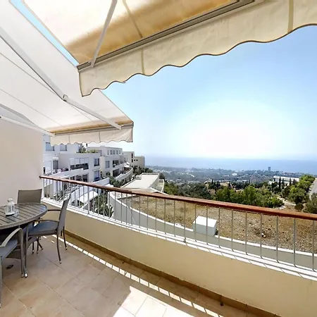 Sunlit Near Sea Lejlighed Marbella